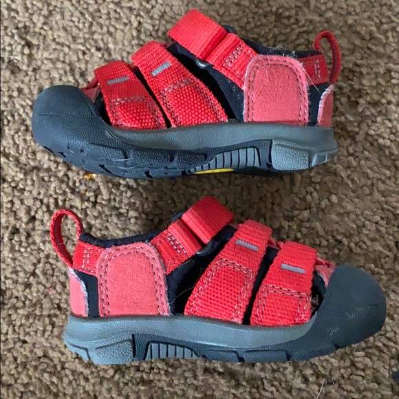 KEENS - Picture 4 of 6